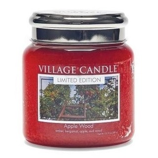 Village Candle Sviečka strednej vône v jablkovom dreve 397G - jablkové drevo